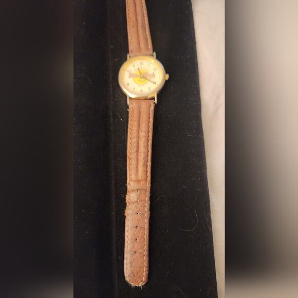 Vintage Hard Rock Cafe watch - Picture 3 of 6